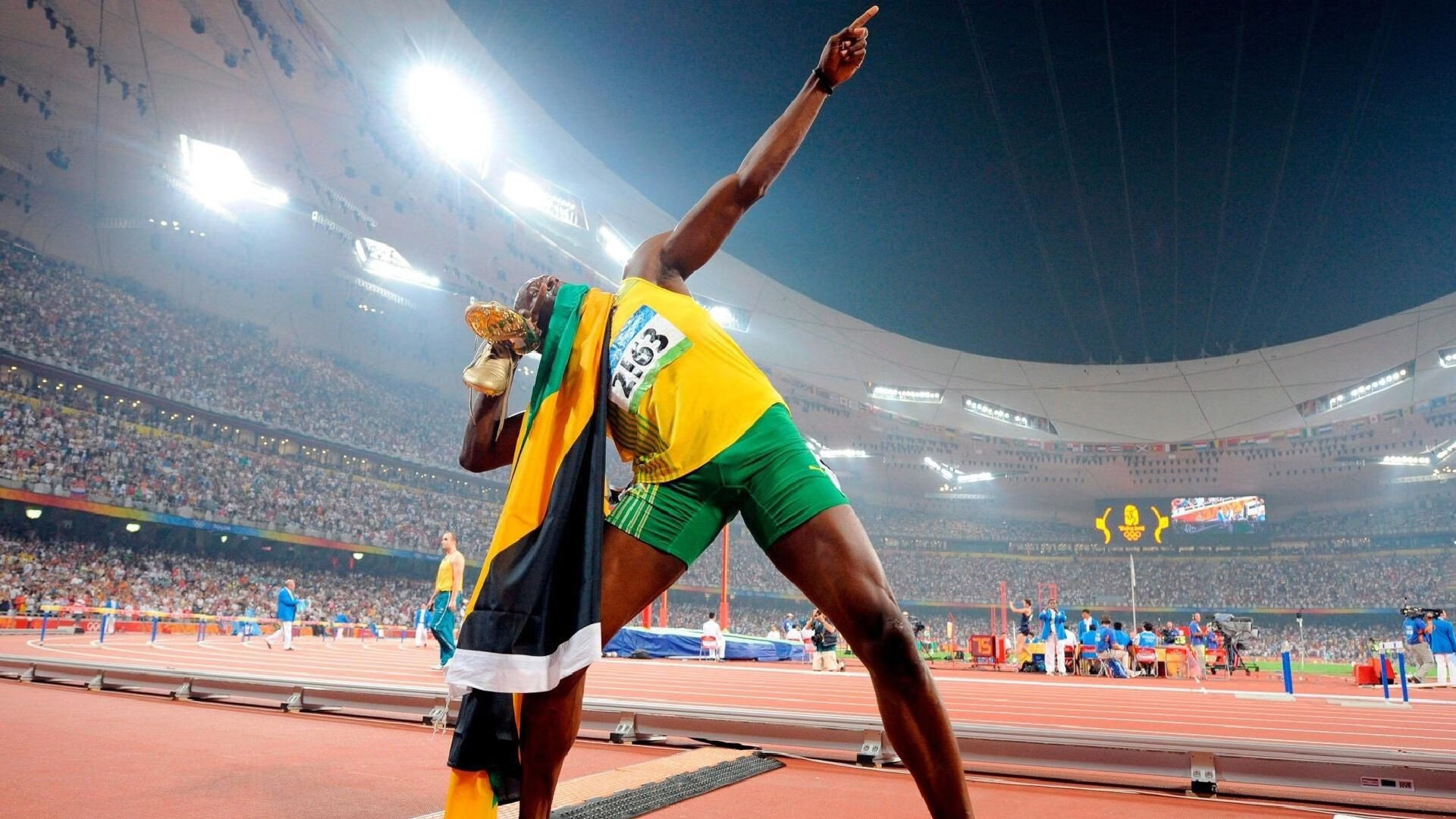 德甲争冠战之夜,哈兰德赛后评分拉满,一锤定音的北欧神锋