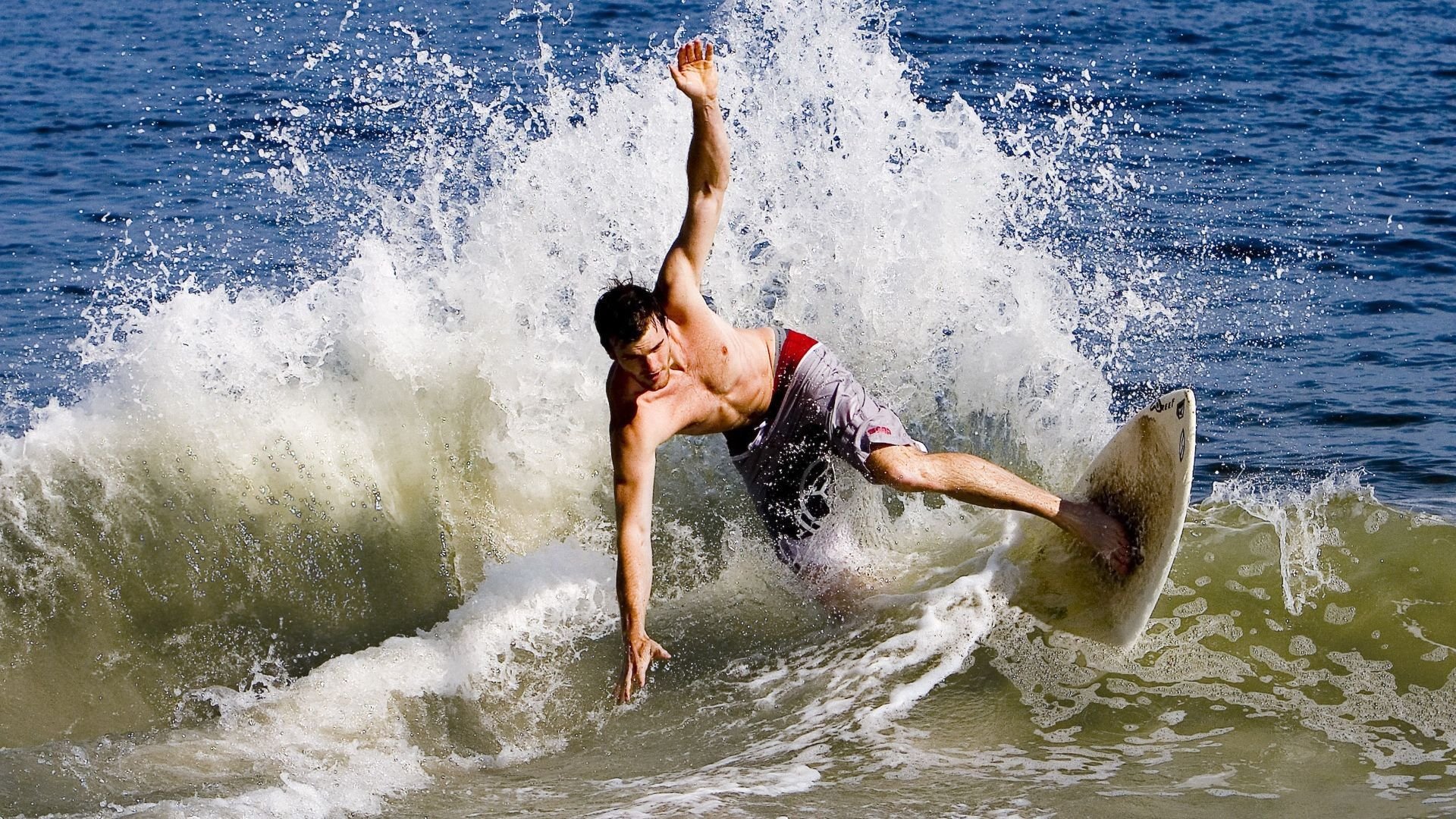 尼克斯战术铁幕下的鹈鹕悲歌，与杰伦·格林在总决赛舞台的终极接管